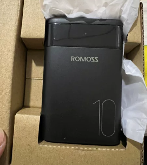 罗马仕10000毫安充电宝小巧迷你便携数显...