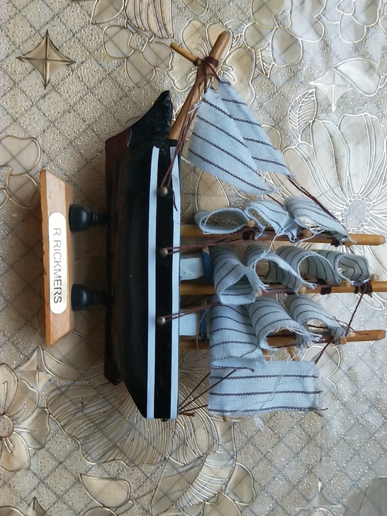 一帆风顺小工艺船,小巧玲珑。