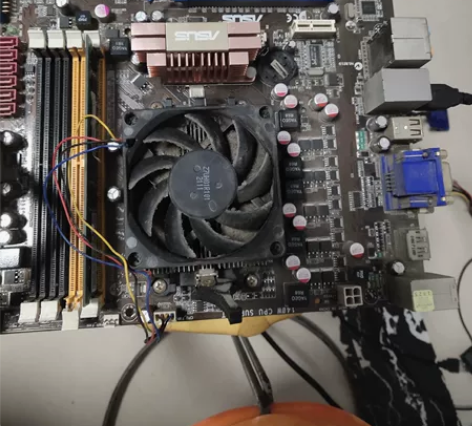 拆机华硕主板一套，主板芯片内存，双核芯片，...