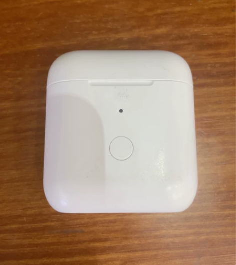 QCY T8 充电仓,功能完好 感兴趣的话...