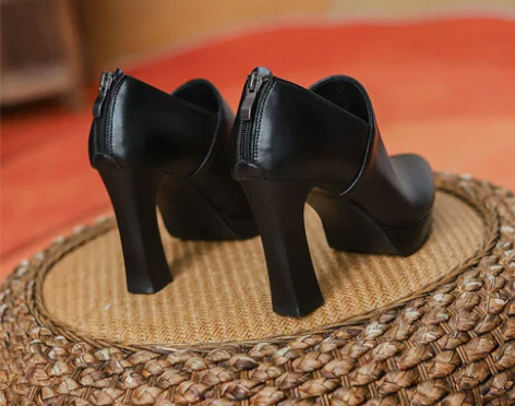 防水台2022秋季新款气质名媛单鞋粗跟软皮...