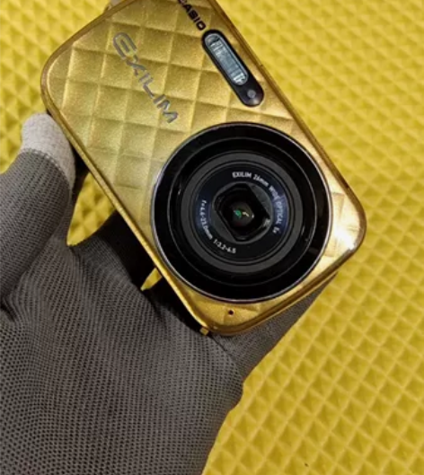 卡西欧N10 拍照正常，功能正常，闪光灯正...