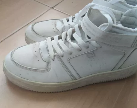 安踏休闲高帮低价出售,急出,42.5码男士...