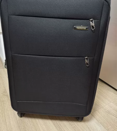 美旅拉杆箱 行李箱 有点小买了个更大的，这...