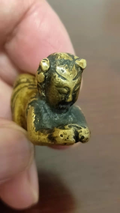 清代老黄铜小童子毛笔架意义好文人用的,小童...