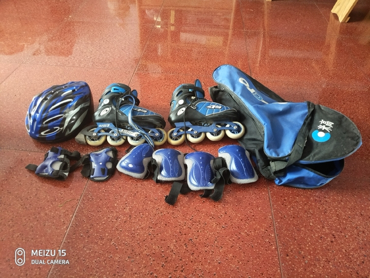 轮滑鞋套装37-41码