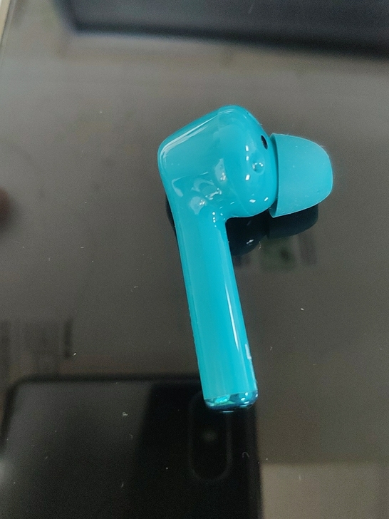 荣耀flypods3左耳