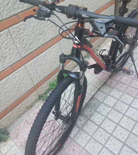 美利达雄师山地车，捡漏吧，使用的不多磨损小...
