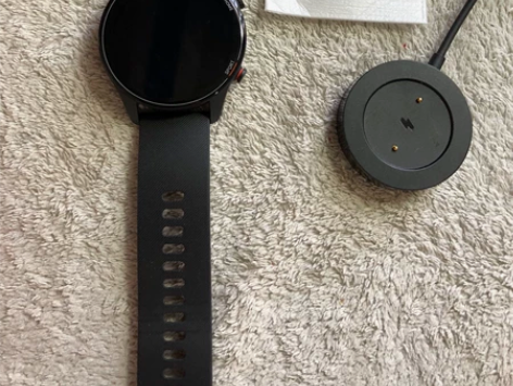 小米手表color运动版 屏幕轻微划痕，屏...