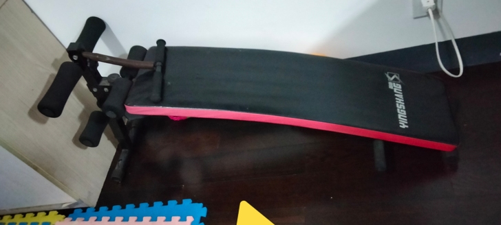 仰卧起坐健身器材家用男腹肌板运动辅助器收腹...