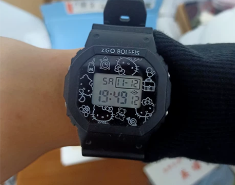 正港 三丽鸥联名手表 黑色HelloKit...