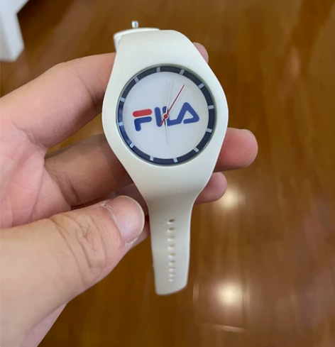 斐乐手表 感兴趣的话点“我想要”和我私聊吧...