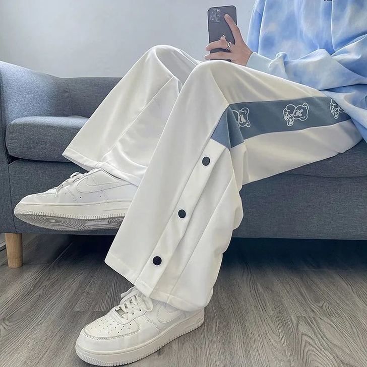 热销小熊裤子女别致设计感排扣运动裤直筒阔腿...