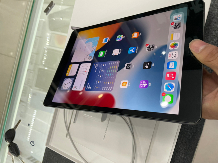 iPad第9代 (2021年最新款) 64...