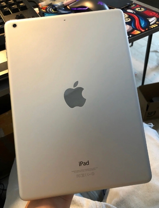 换新机，转95新2019苹果ipad7代苹...