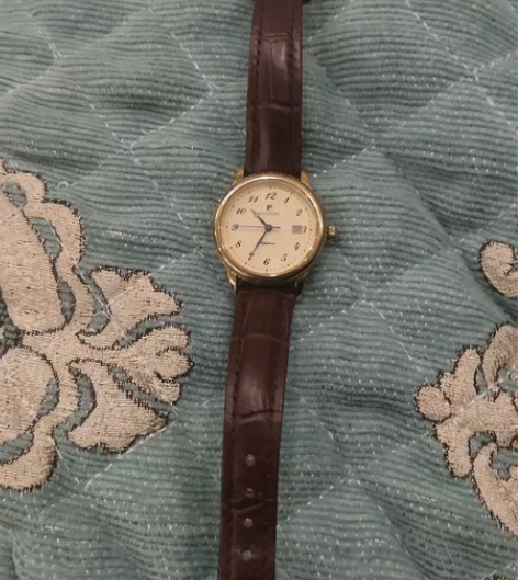 罗西尼手表9成新原价1880买的低价出售1...