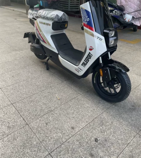 本店是台铃电动车人民中路店，长期出售新国标...