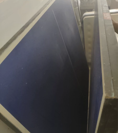 闲置乒乓球桌，标准台，折叠带轮，便宜处理 ...