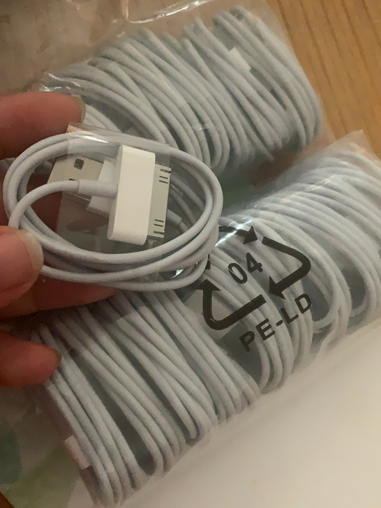 苹果4s充电线 苹果4充电线5.5元包邮苹...