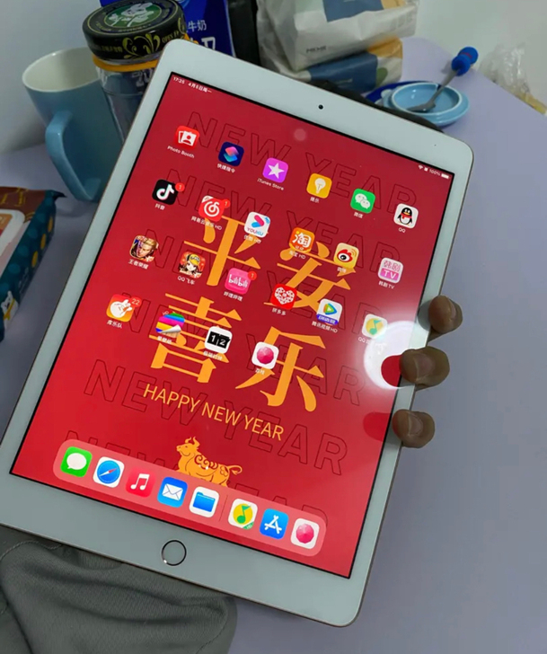 Ipad 2019(Ipad 7)，10....