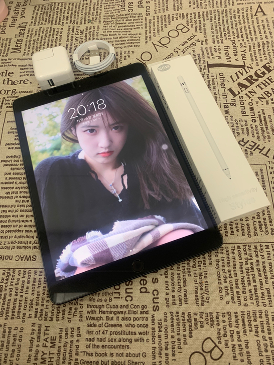 ipad2020款2019款128g 插...