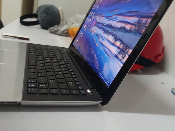 华硕办公轻薄本200g硬盘  成色嘎嘎的 ...