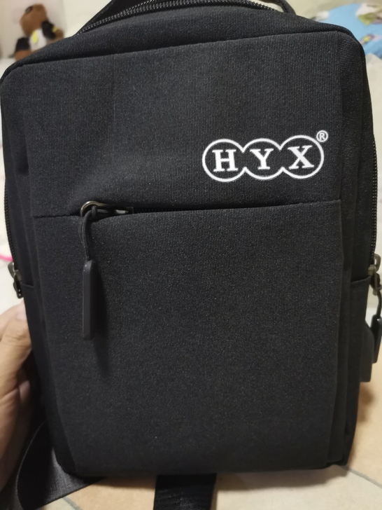 全新单肩斜挎背包，30元包邮。