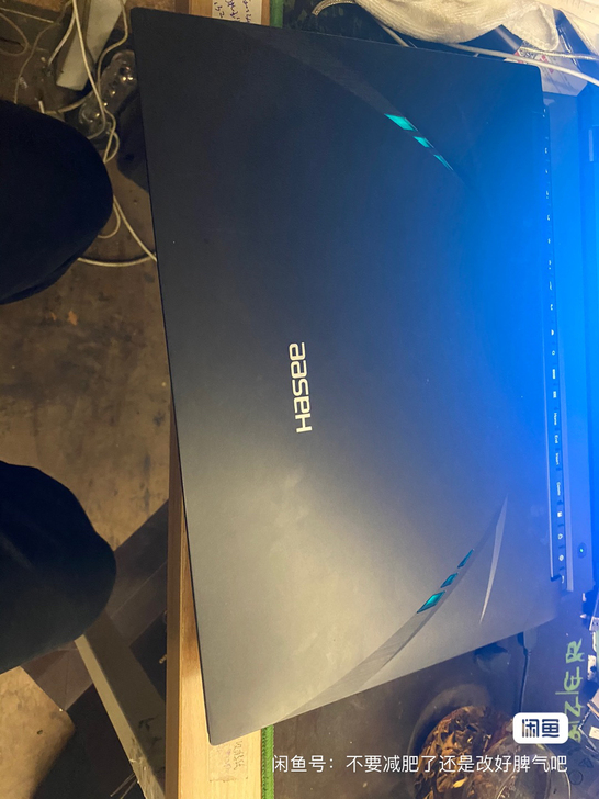 出一台拐角有点磕碰，功能一切正常的神舟战神...