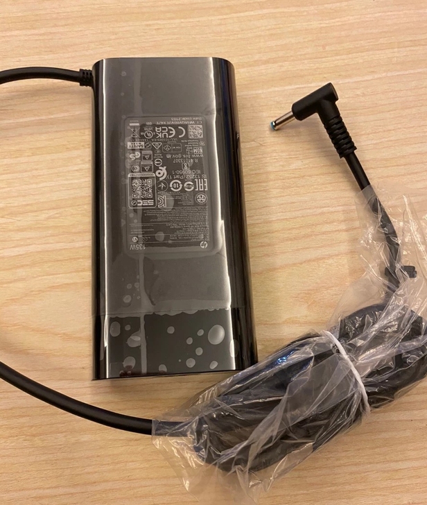 全新 纯原装HP 6.9A 135W 弧形...