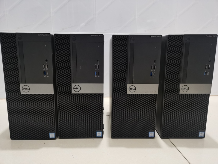 Dell原装电脑，有4台，外观轻微划痕