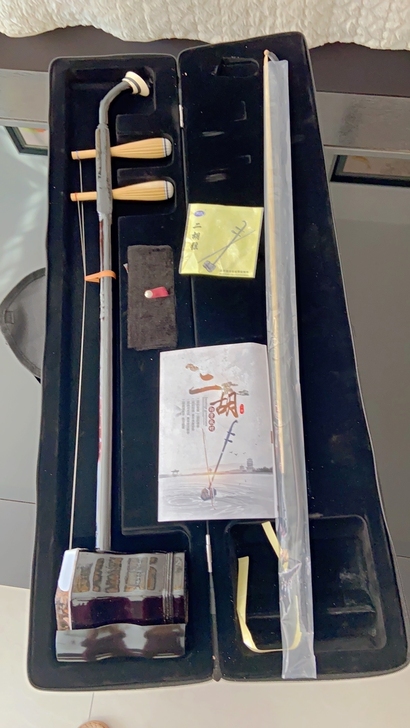 【琴行倒闭一千多的二胡处理清仓】木轴二胡 ...