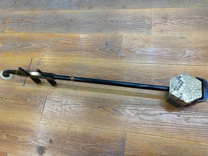 闲置 二胡 一把 有弓