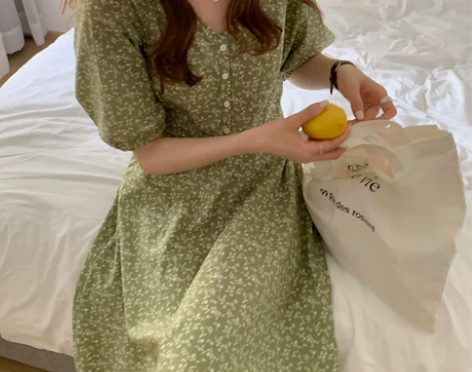 【限时7折】夏日野餐少女法式泡泡袖小碎花排...