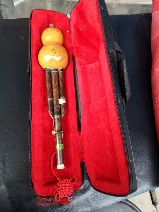 森雀葫芦丝一把，成色垃圾，30元处理，本人...