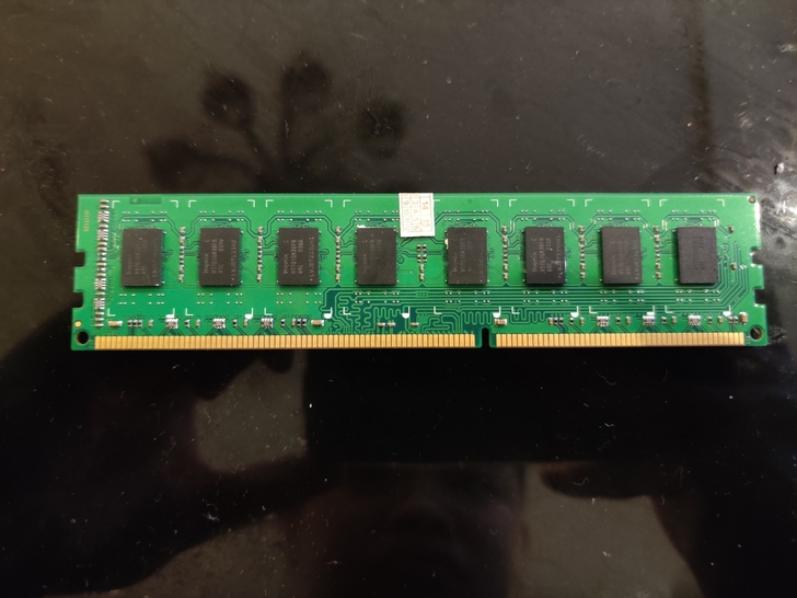 金士顿ddr3 1333 2g 很久...