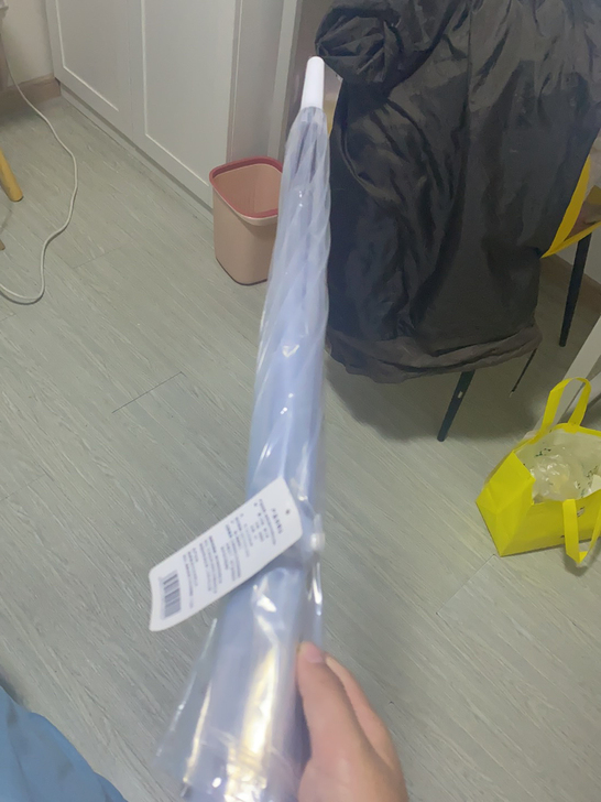 透明雨伞买回来没有用过