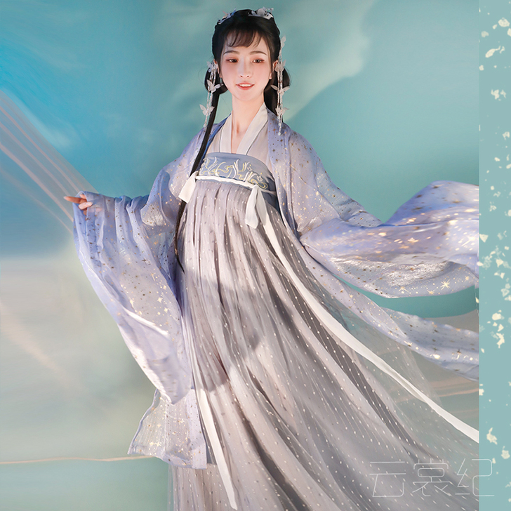 东月棠 汉服