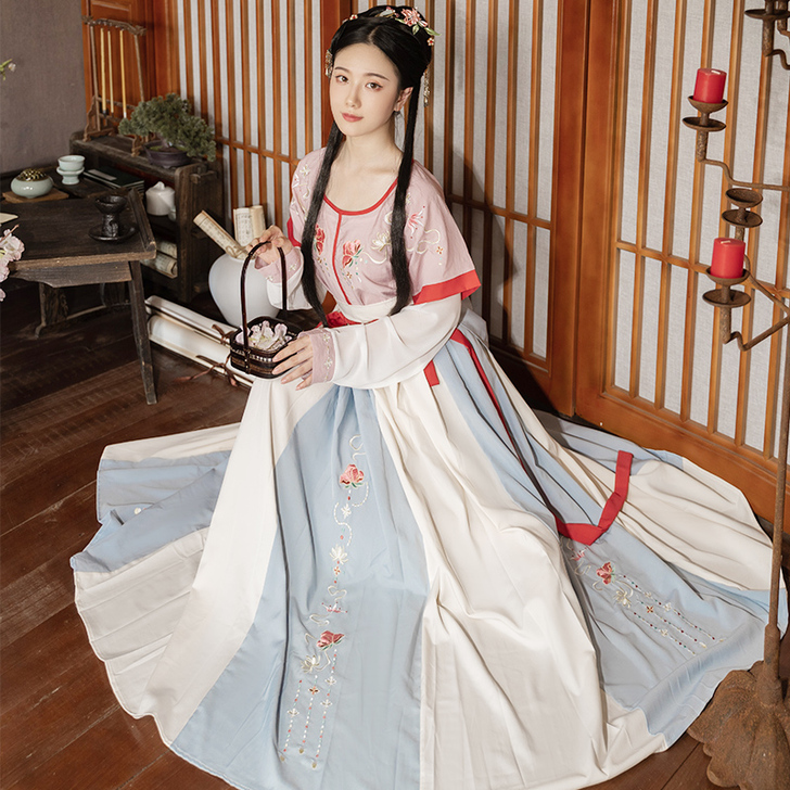 茗月萱【遇见:琉璃】汉服女原创坦领三件套日...