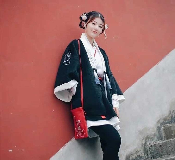 书怡 花朝记汉服原创云纹刺绣 汉元素毛呢对...