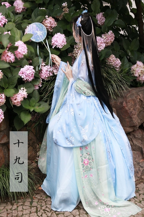 十九司原创汉服 蓝音