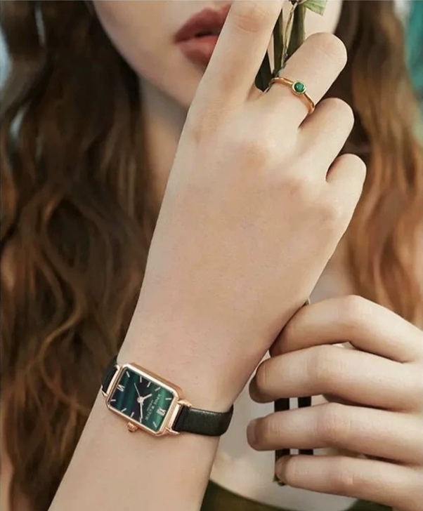 戴宝时小绿表轻奢复古小方盘时尚腕表，全新，...