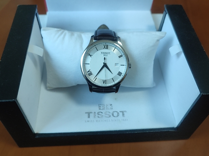 闲职Tissot/天梭手表，17年11月天...