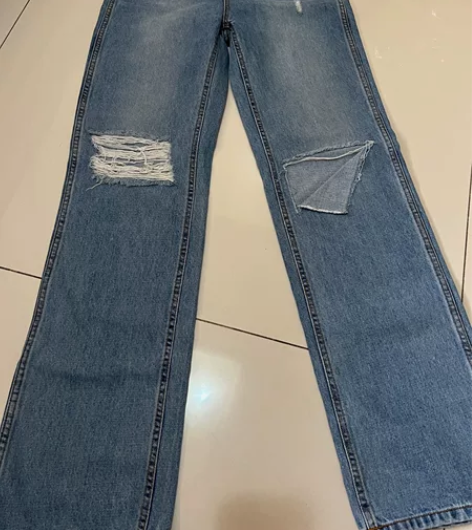 新款蓝色高腰破洞直筒牛仔裤女显高显瘦宽松百...