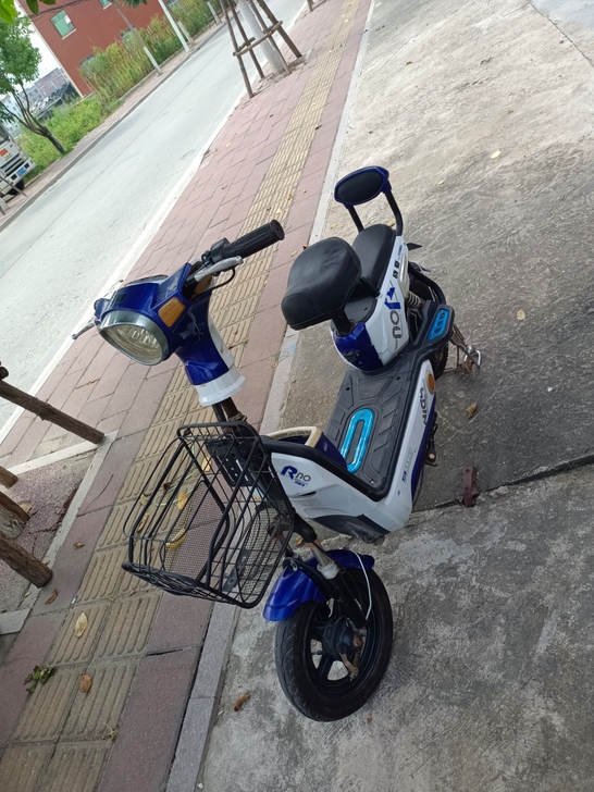 电动自行车