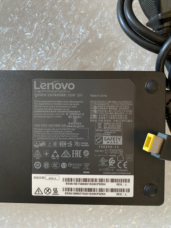原装联想拯救者20V11.5A充电器y70...