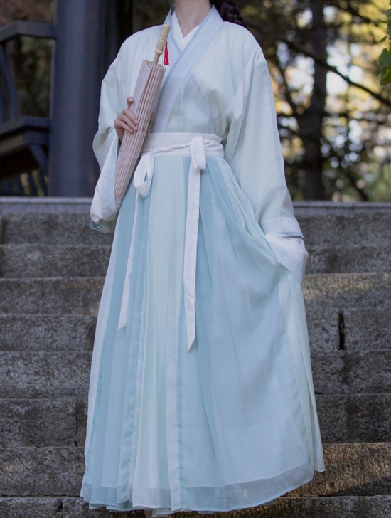雨落纱公子语晋制汉服女