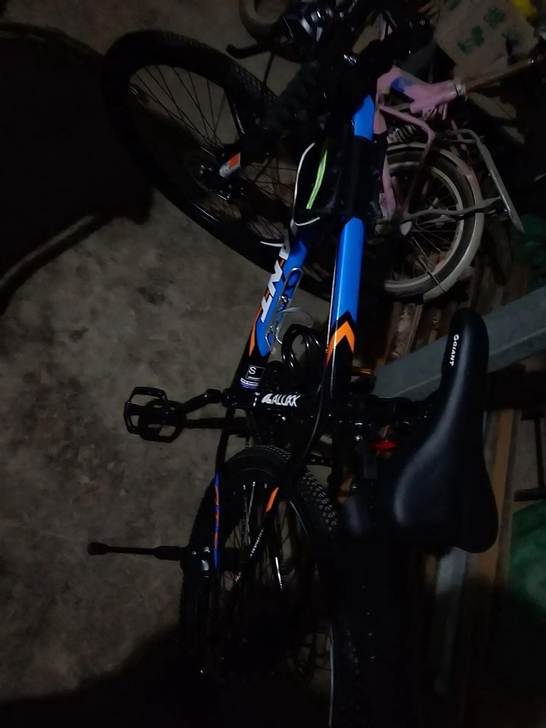山地车自行车单车男女学生成人通勤单车公路车...