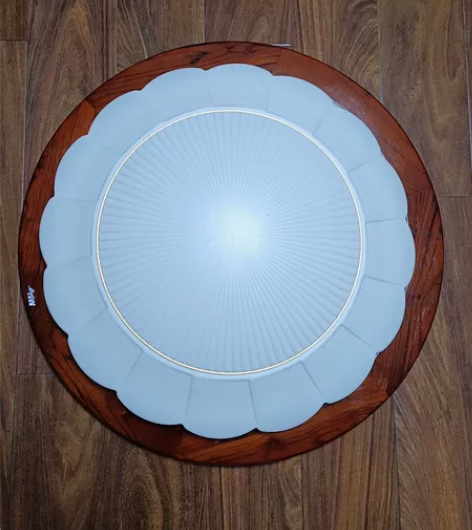 自家木雕灯，现在闲置不用，低价出售 感兴趣...