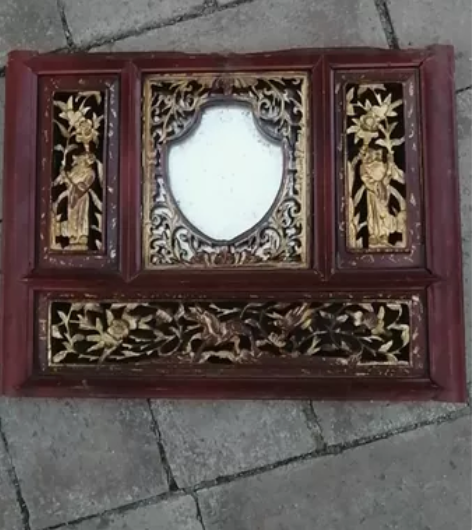 晚清描金人物木雕镜子,长35厘米,宽27厘...