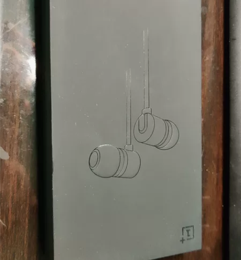 一加银耳2t耳机（黑色） 0使用、全新，平...